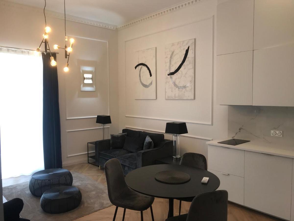 Lazare Maison De Maitre , Appartements De Standing Avec Parking Privatif A Seulement 7 Minutes A Pied Du Centre Historique De ベジエ エクステリア 写真
